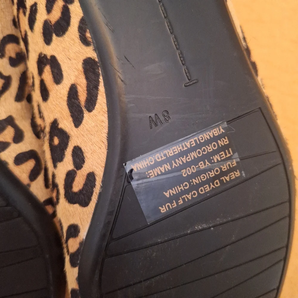 NWOT Vaneli Women's Leopard Print Flats Real Fur Sz 8 Wide